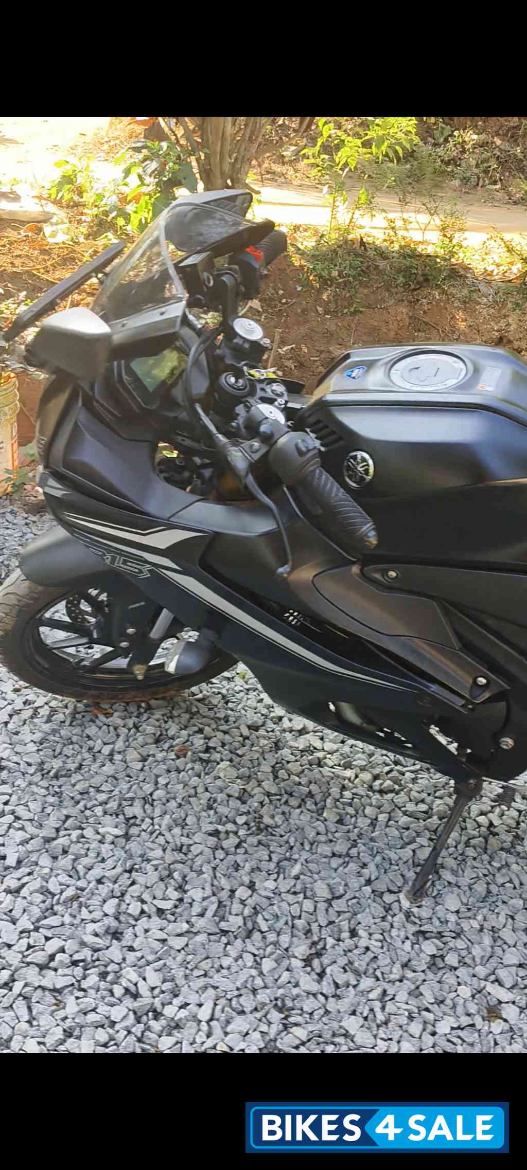 Yamaha R15 V4