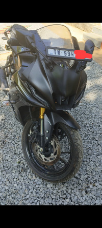 Yamaha R15 V4