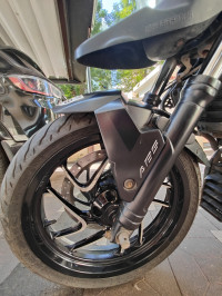 Matte Black Bajaj Dominar 400
