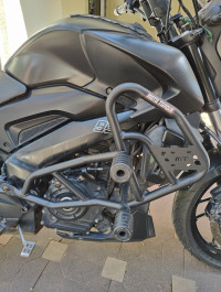 Matte Black Bajaj Dominar 400