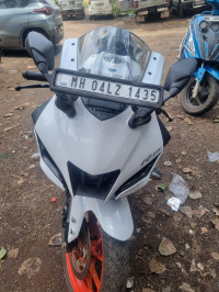 Yamaha R15 V4