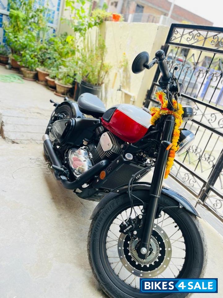 Jawa 42 Dual Channel ABS Sirius White