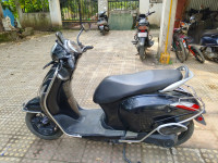 Bajaj Chetak Premium 2023 Edition