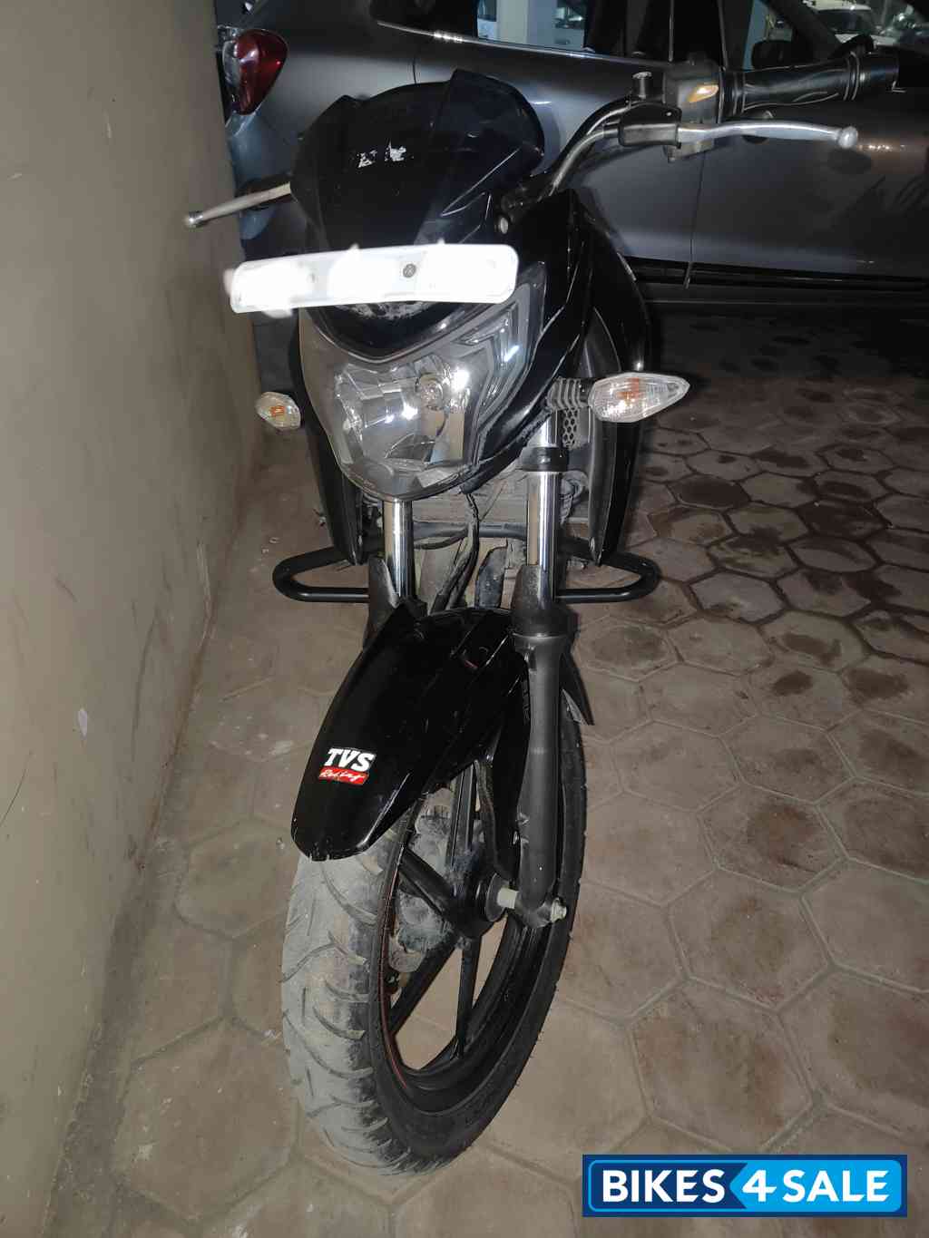 Black TVS Apache RTR 160 4V