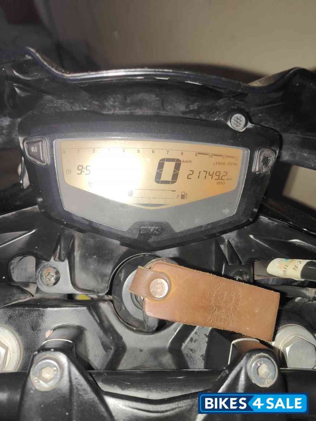 Black TVS Apache RTR 160 4V Black TVS Apache RTR 160 4V