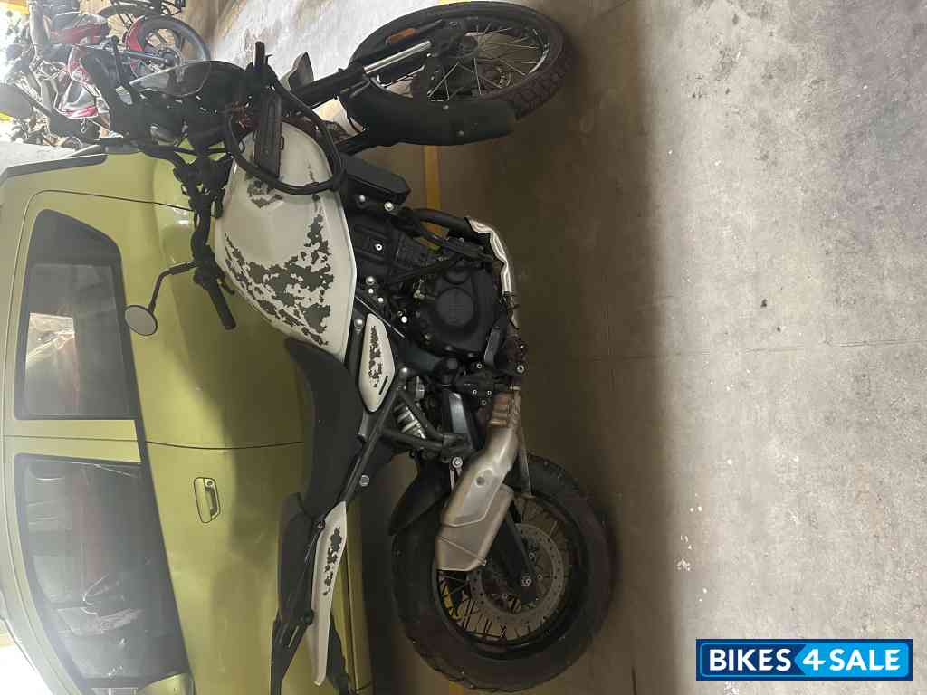 Royal Enfield Himalayan 452