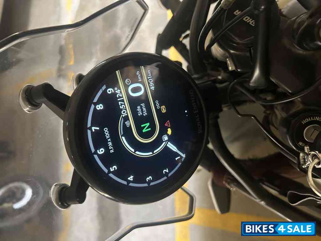 Royal Enfield Himalayan 452