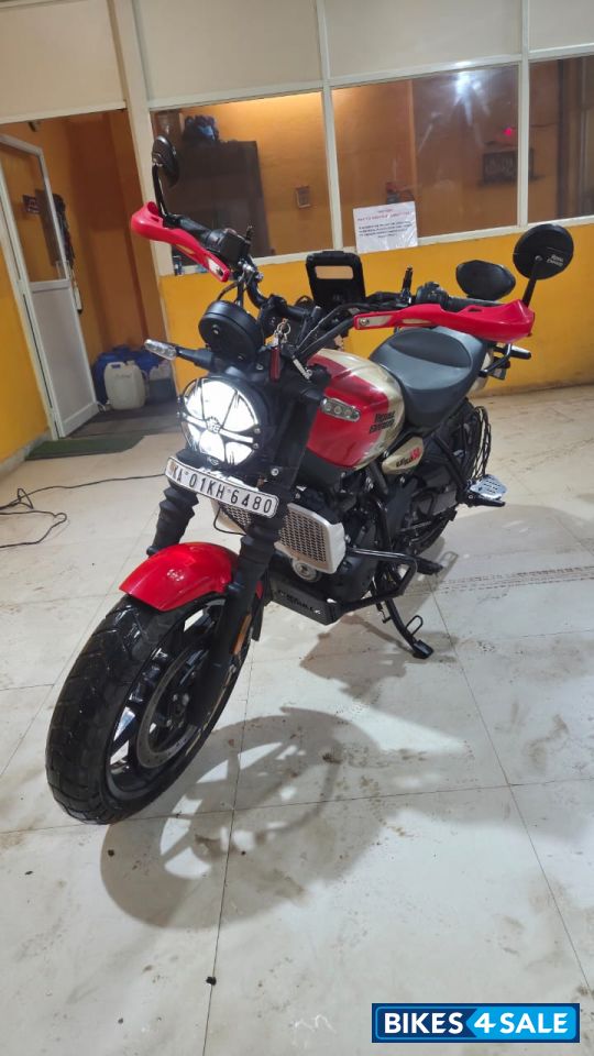 Royal Enfield Guerrilla 450