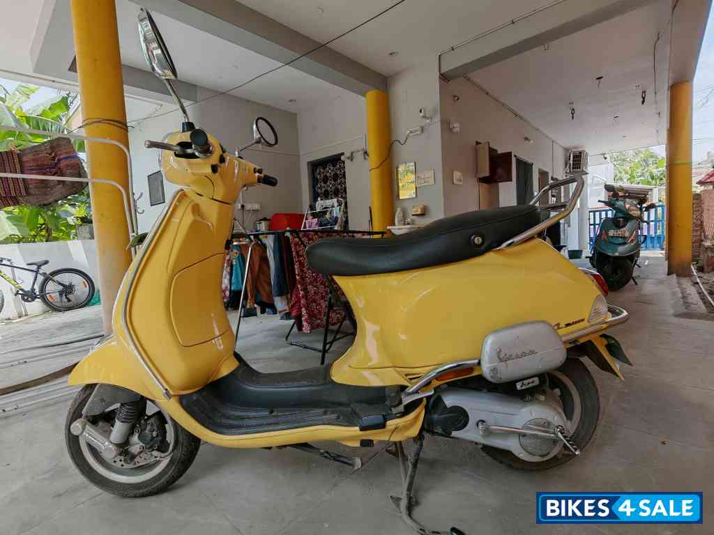 Vespa VXL 125 BS6