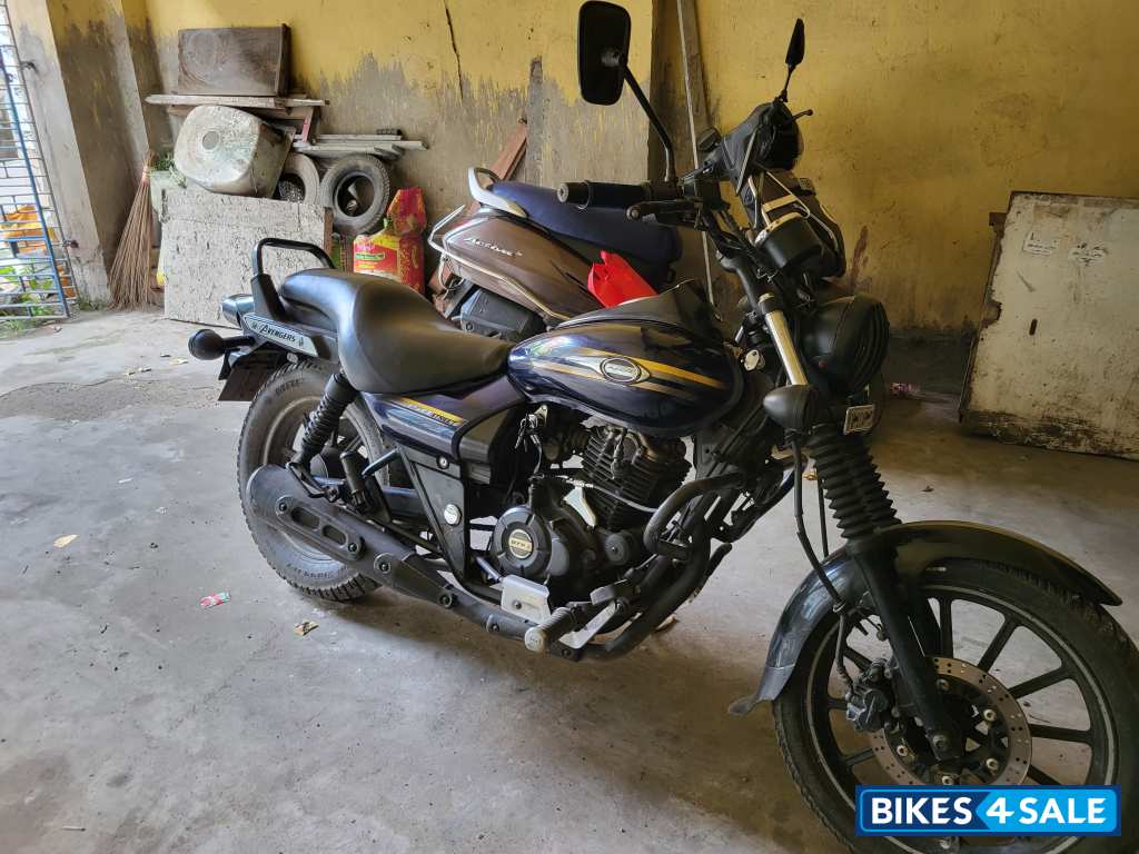 Deep Blue Bajaj Avenger Street 150