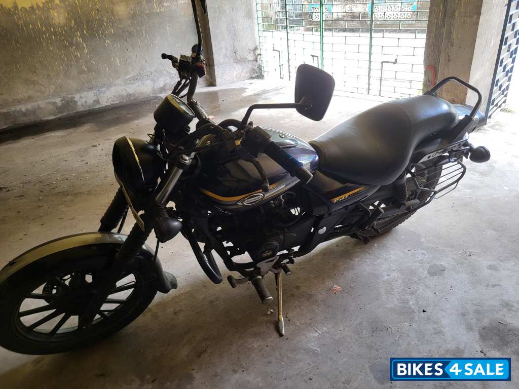 Deep Blue Bajaj Avenger Street 150