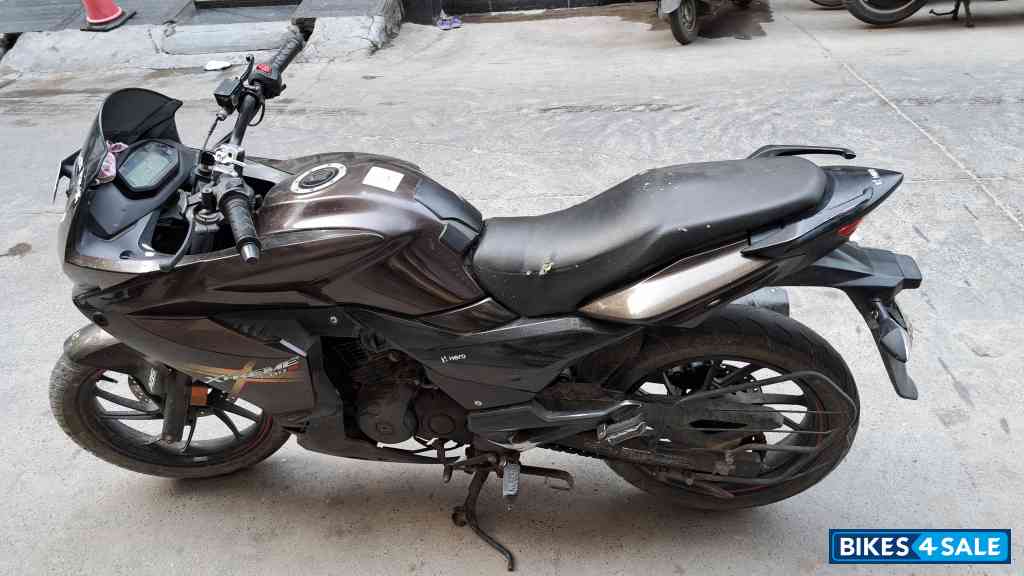 Dark Brown Hero Xtreme 200S