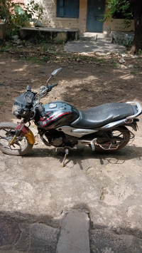 Black Bajaj Discover DTSi 125