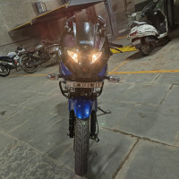 Bajaj Pulsar 220F