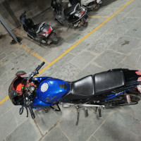 Bajaj Pulsar 220F