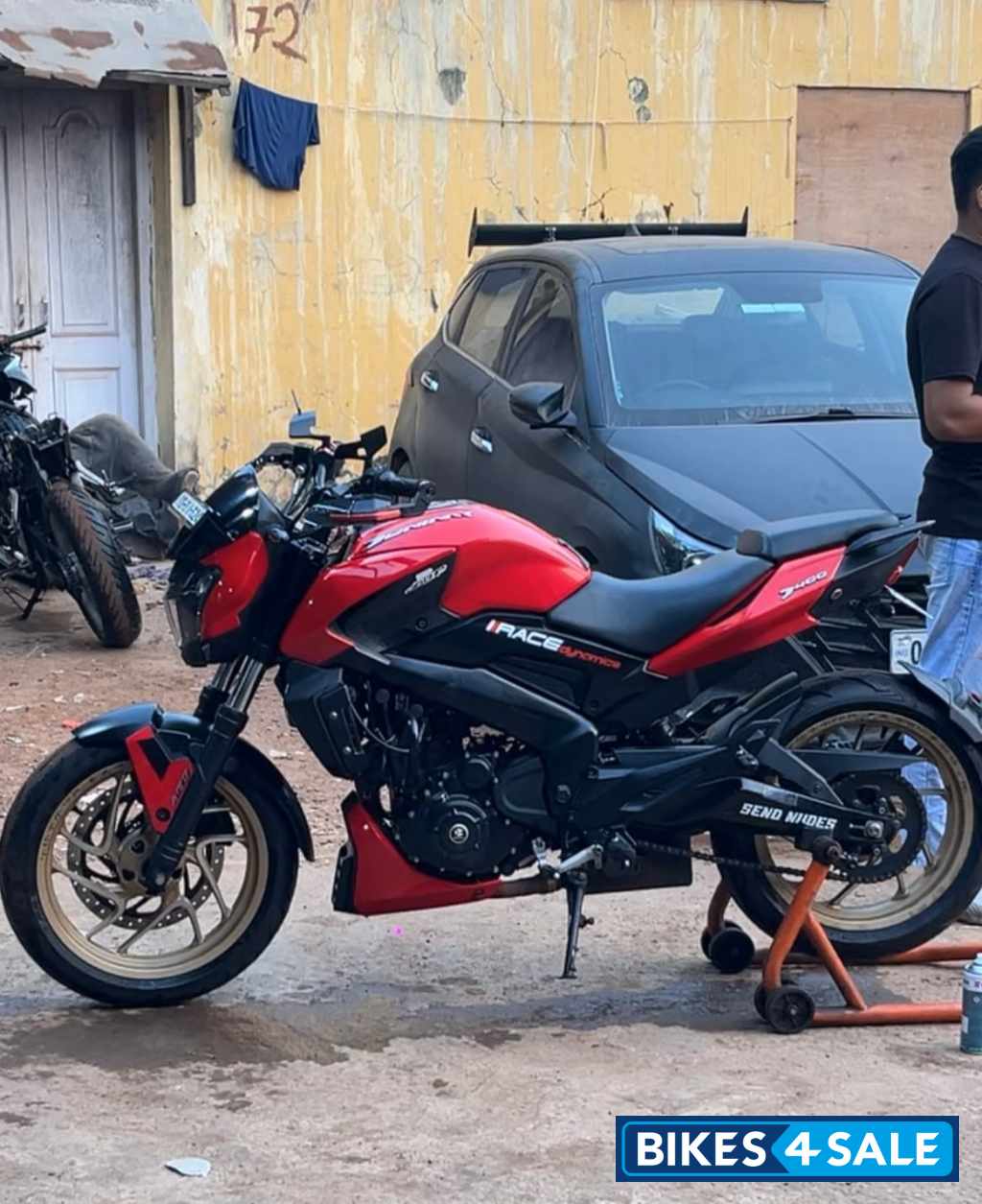 Bajaj Dominar 400