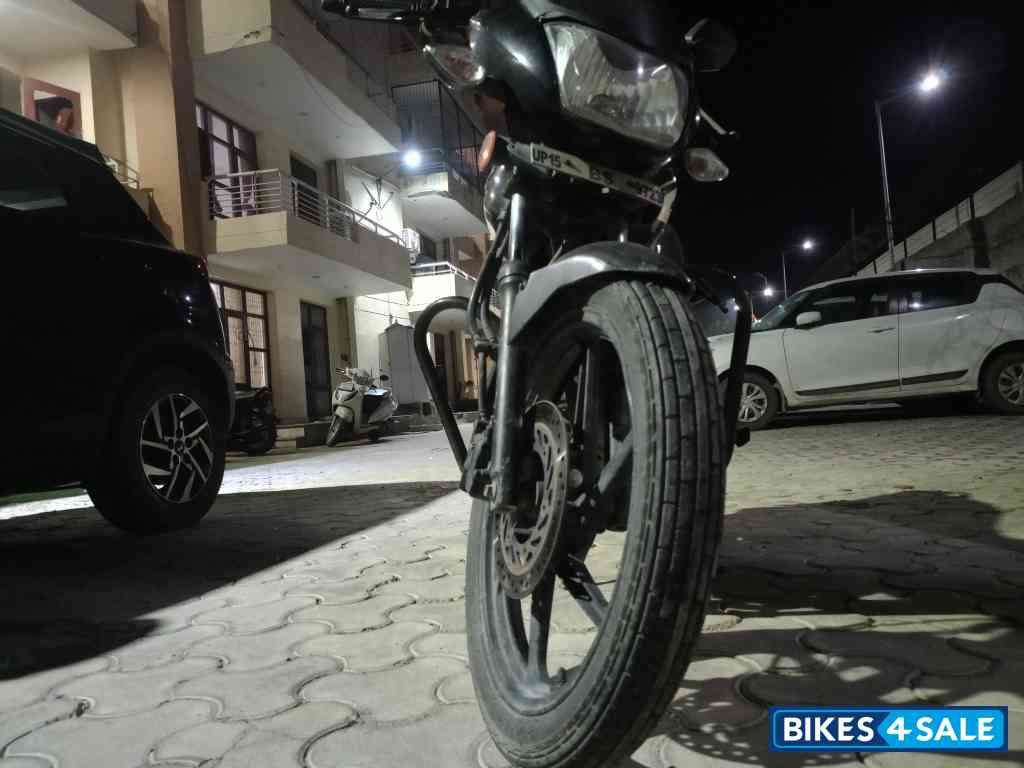 Black Honda Shine 125