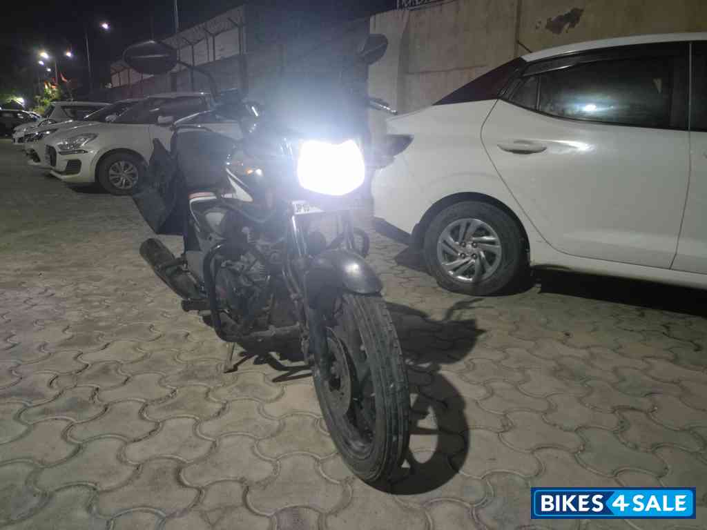 Black Honda Shine 125