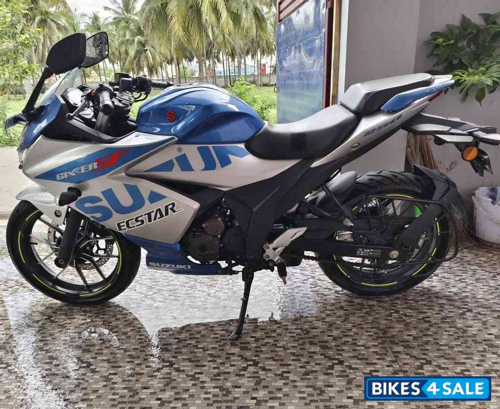 Suzuki Gixxer SF 250 BS6