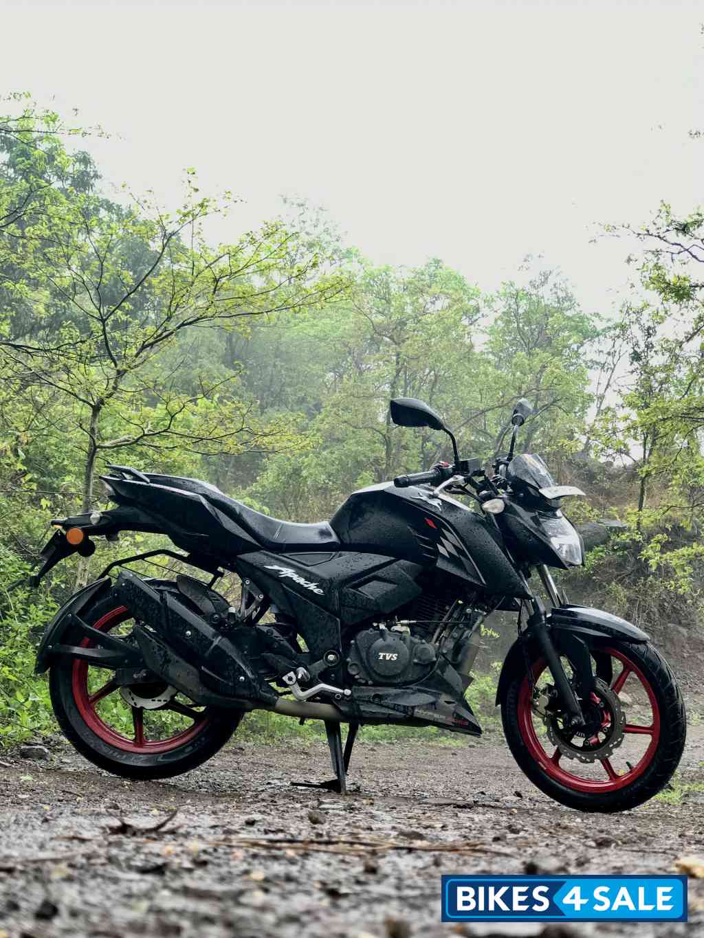 Black Mat TVS Apache RTR 160 4V BS6