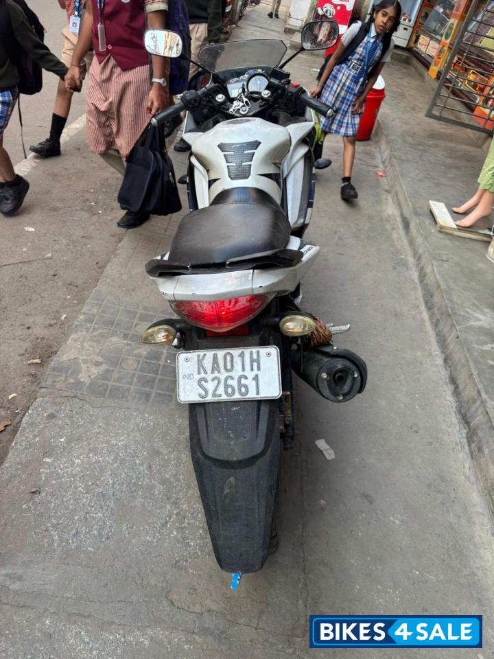 White Yamaha YZF R15 S