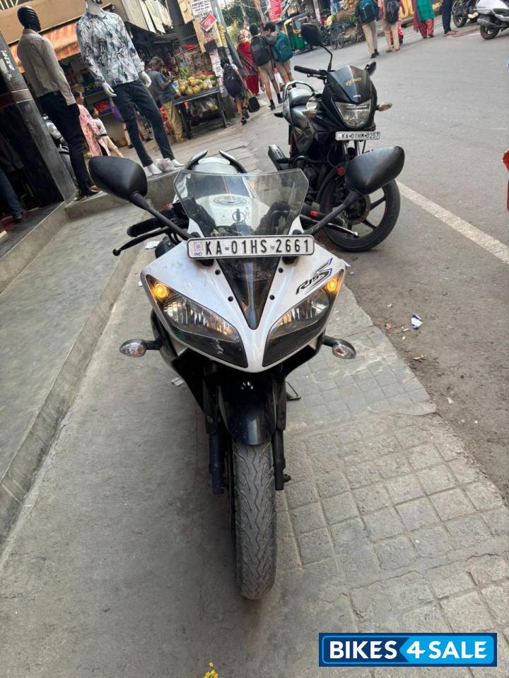 White Yamaha YZF R15 S