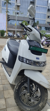 White TVS iQube Electric