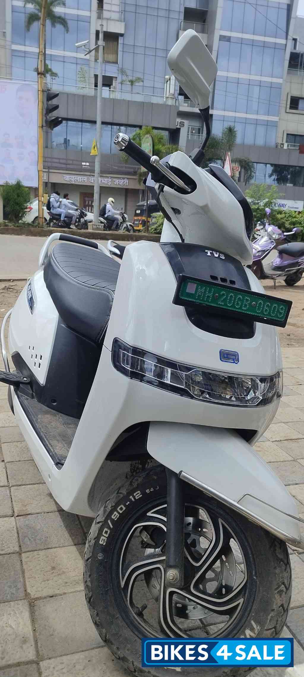 White TVS iQube Electric White TVS iQube Electric