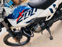 Metallic Nexus Blue Hero Xpulse 200 4V