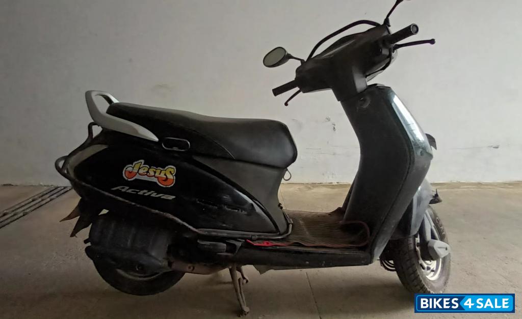 Black Honda Activa