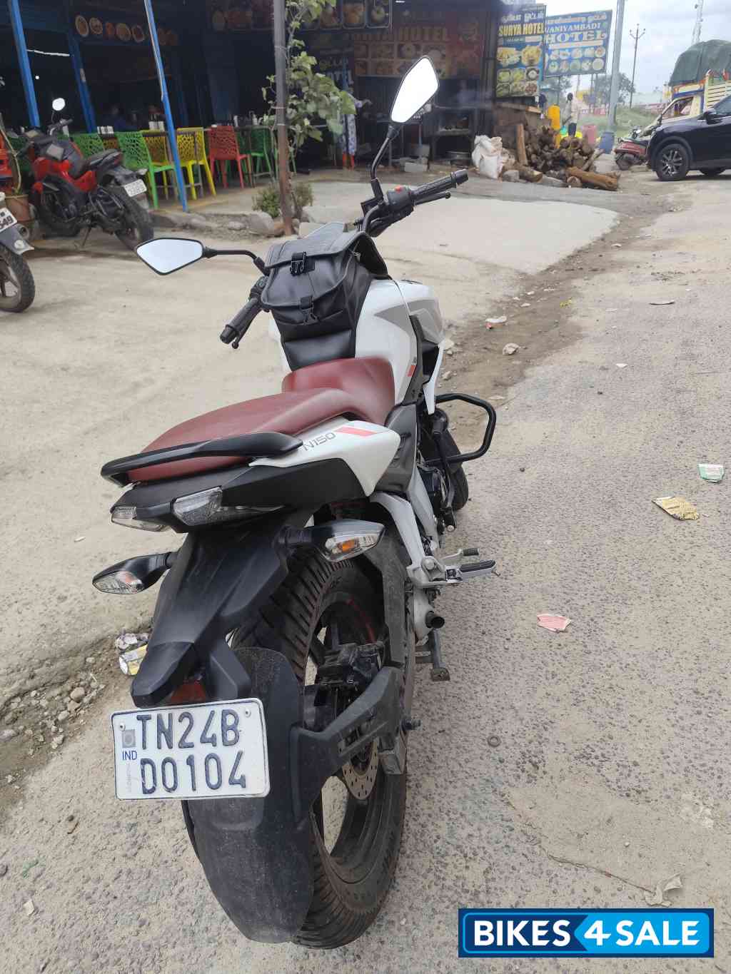 Bajaj Pulsar N150