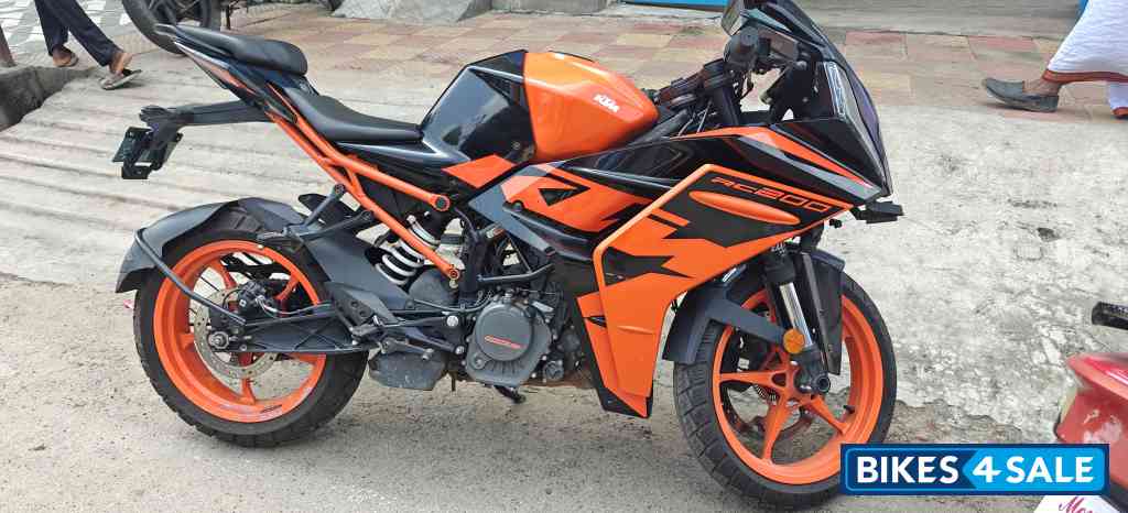 KTM RC 200 2024