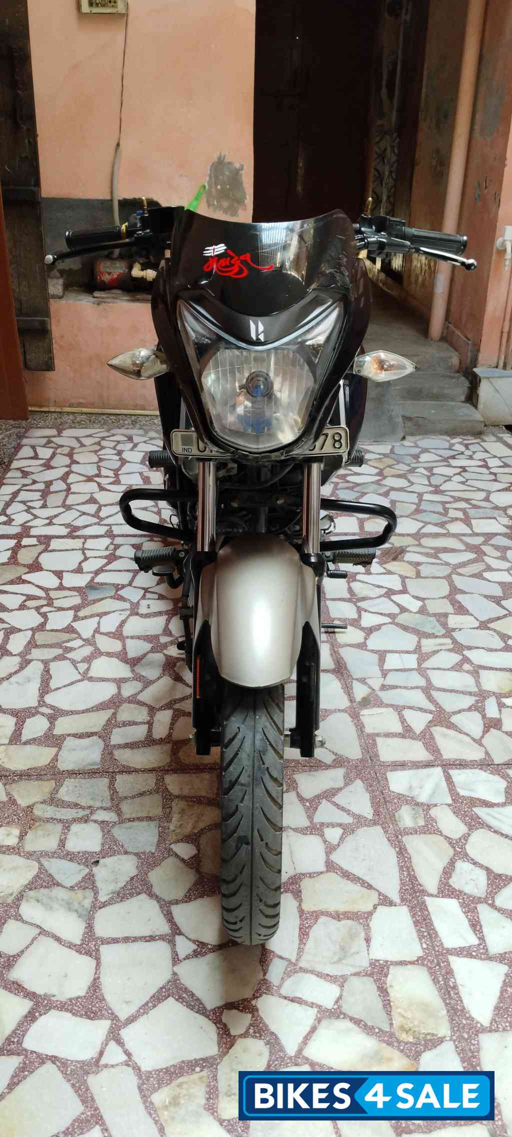 Black Hero Glamour 125