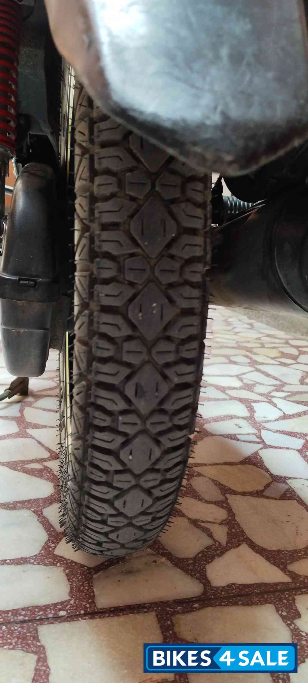 Black Hero Glamour 125