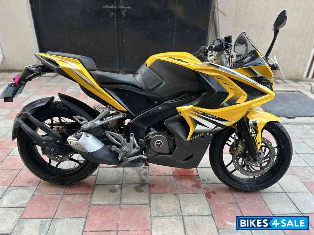 Yellow Bajaj Pulsar RS 200 ABS