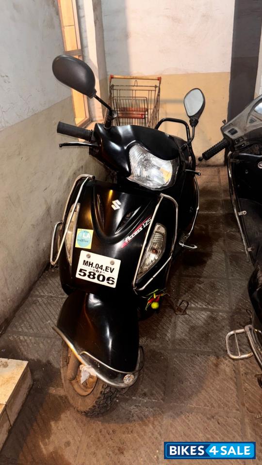 Black Suzuki Access 125