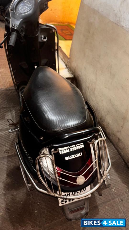 Black Suzuki Access 125