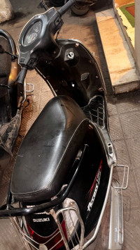 Black Suzuki Access 125