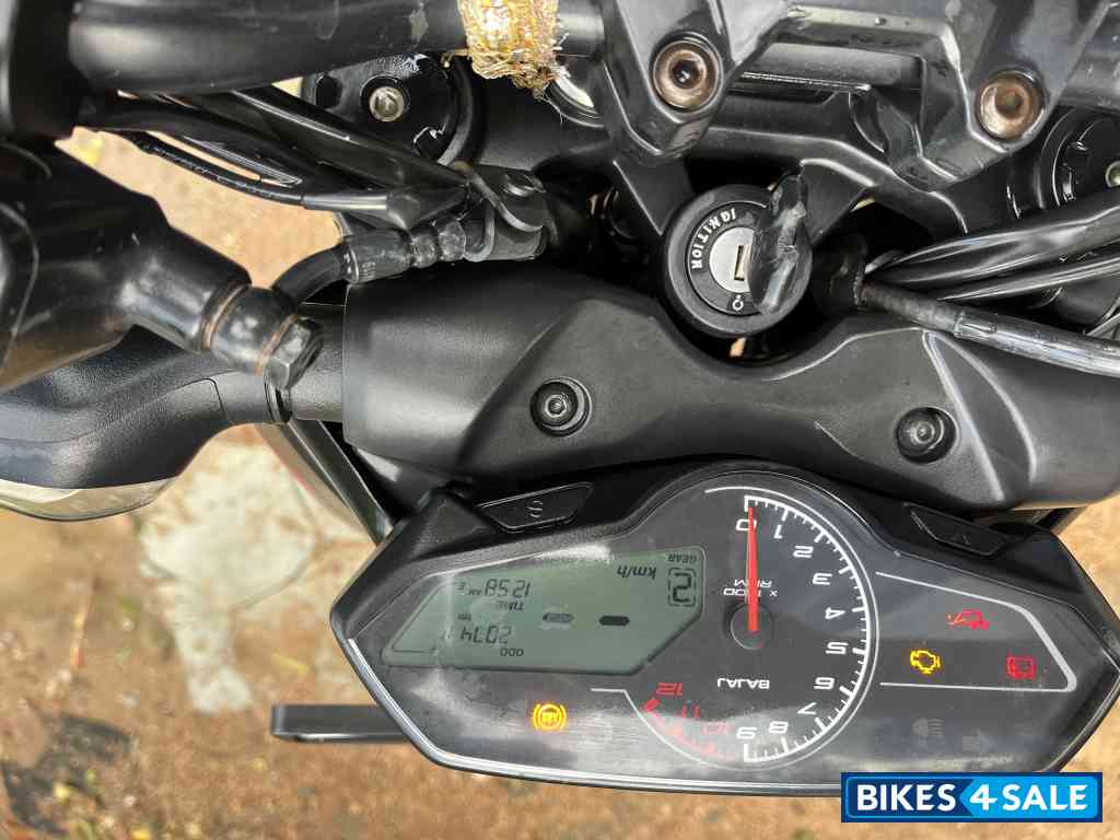 Black Bajaj Pulsar N160 Dual Channel ABS