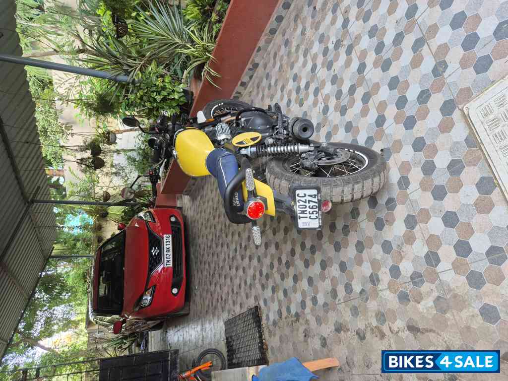 Yellow & White Royal Enfield Bear 650