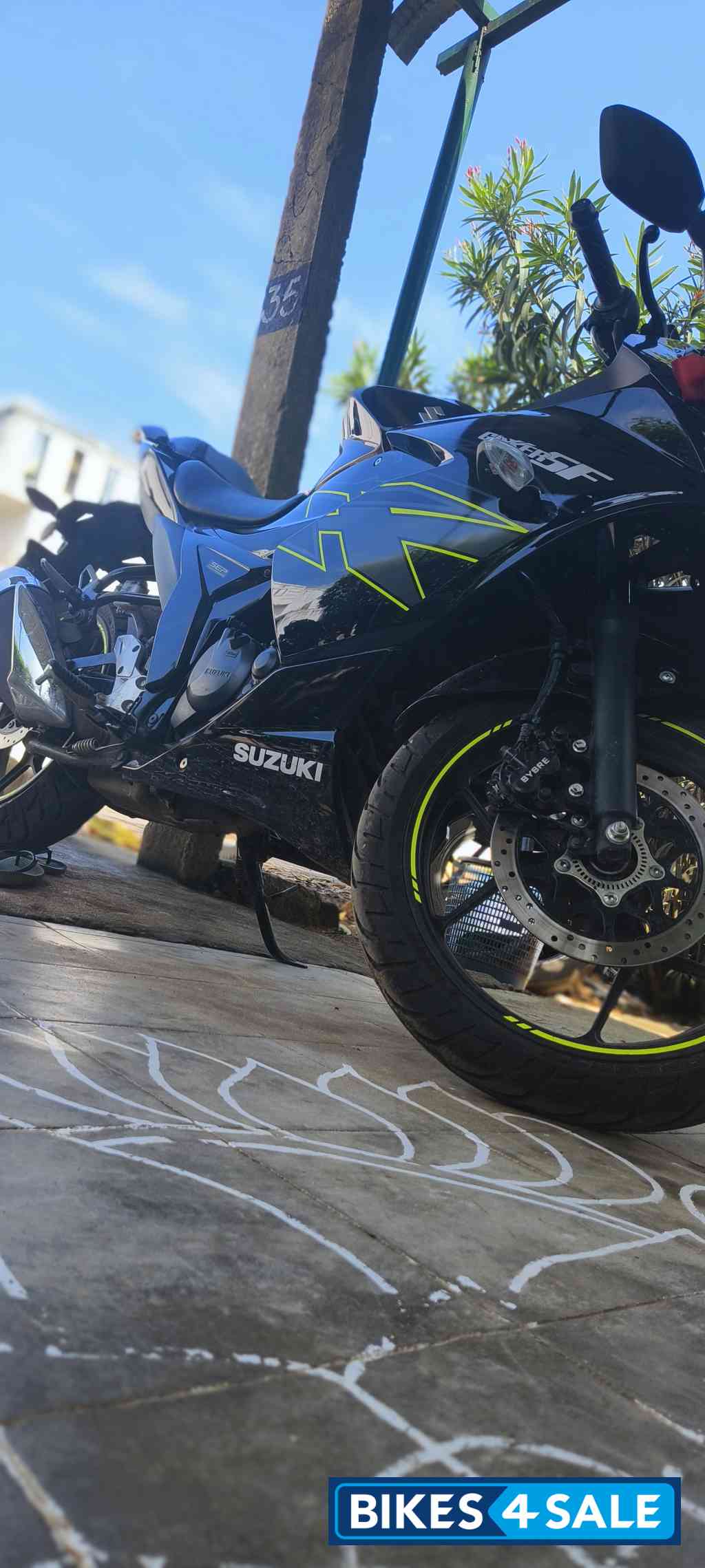 Suzuki Gixxer SF