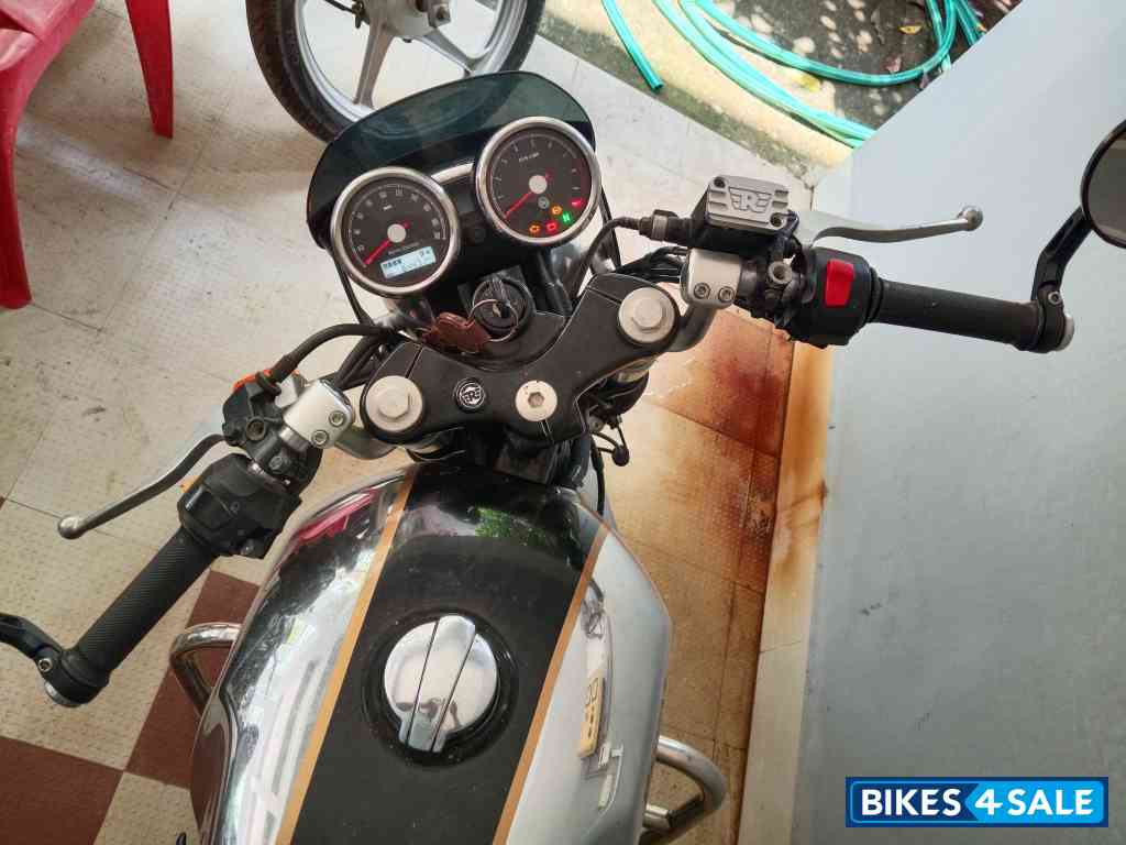 Black Royal Enfield Bullet Continental GT 650