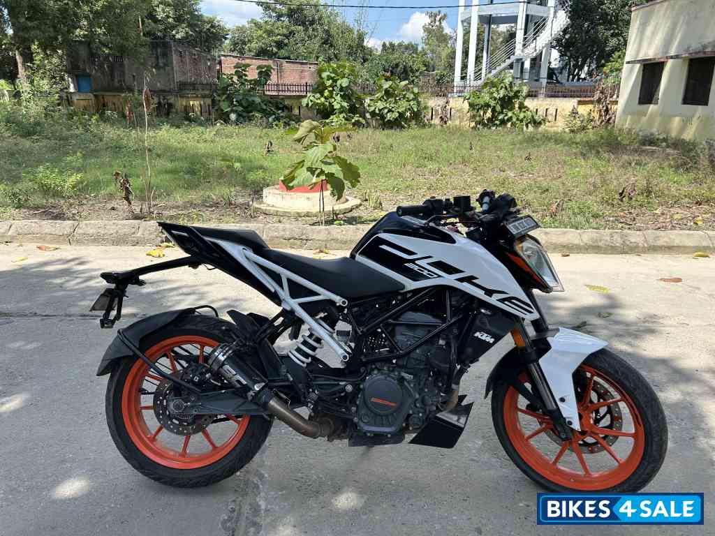 KTM Duke 200 ABS