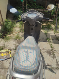 White Honda Activa 5G