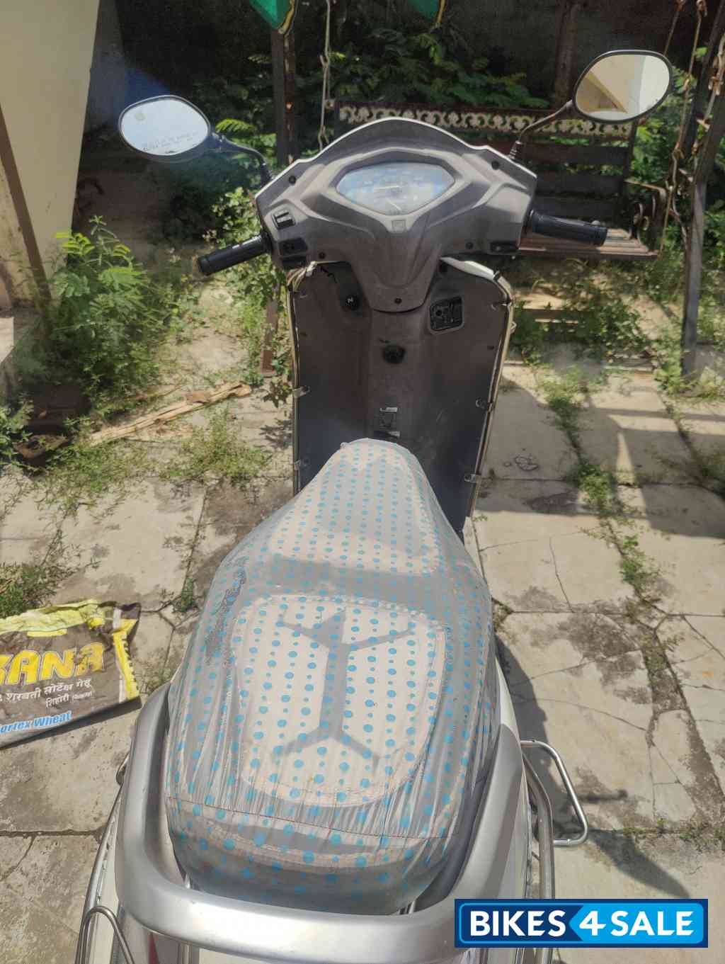 White Honda Activa 5G White Honda Activa 5G