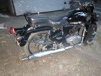 Black Royal Enfield Bullet 350