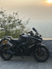 Grey Bajaj Pulsar RS 200 BS6
