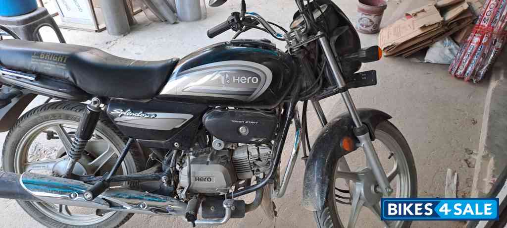 Black Hero Splendor Plus BS6