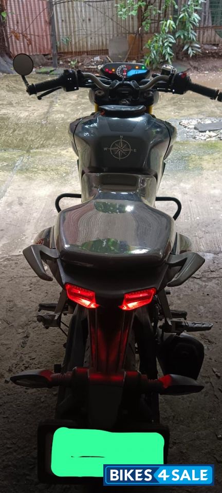 Te Bajaj Pulsar N250