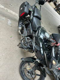 Black Bajaj Pulsar 220F